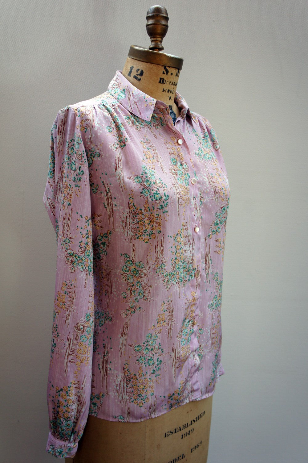 1970's Long Sleeve Lilac Blouse, Size L