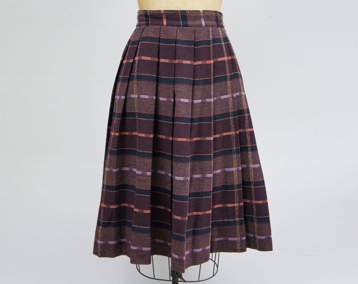 1950's Lilac Pleated Wool Skirt - Size S