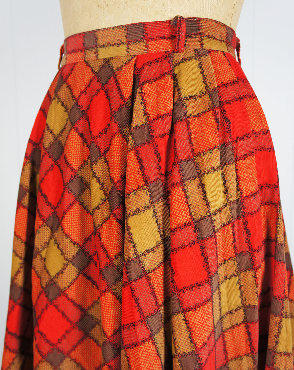 1950's Brown, Red & Tan Corduroy Full Skirt - Size XS