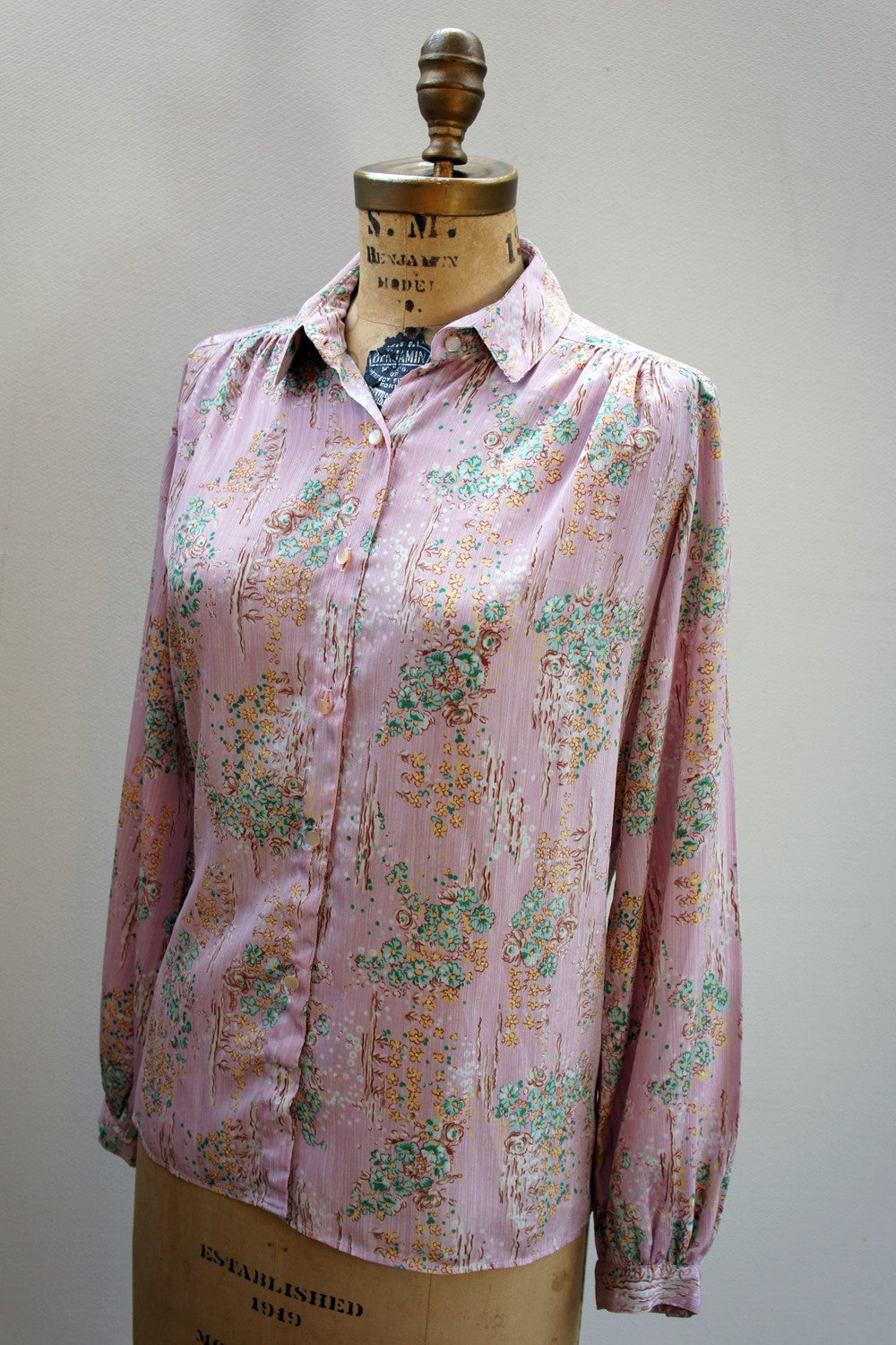 1970's Long Sleeve Lilac Blouse, Size L