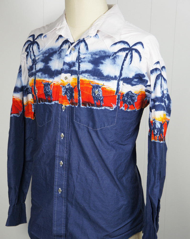 Button Up Western Shirt w/ Longhorn Steer & Palm Trees - Size L