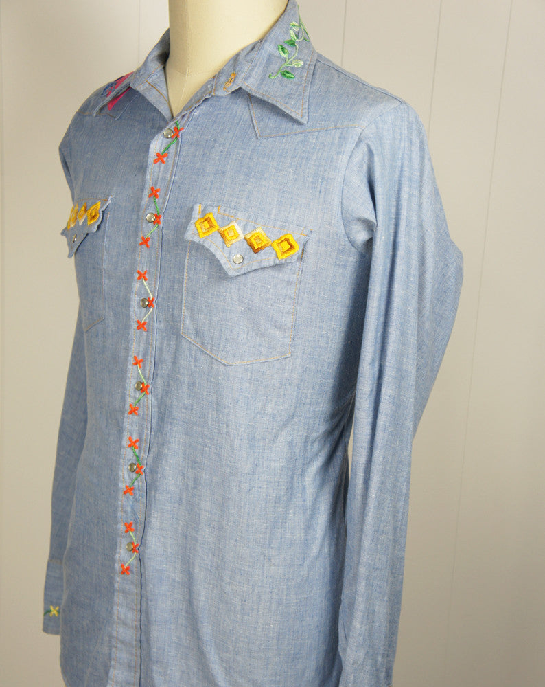 Chambray Western Pearl Snap Shirt w/ Embroidery - Size L
