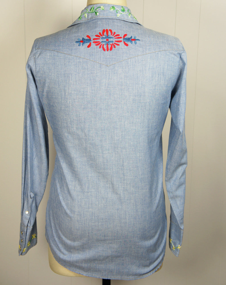 Chambray Western Pearl Snap Shirt w/ Embroidery - Size L