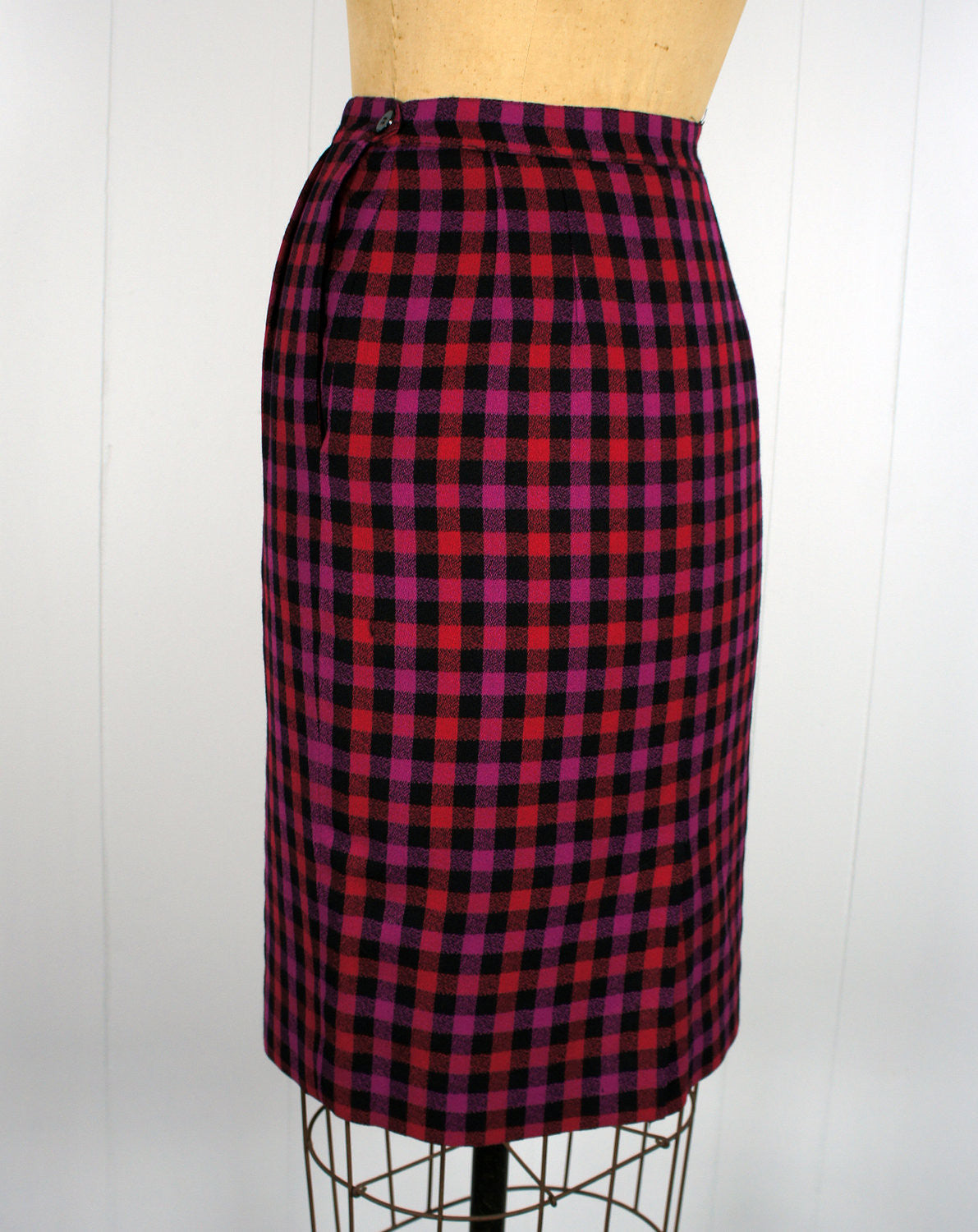 1980's Pink, Purple & Black Checkered Wool Pencil Skirt - Size S